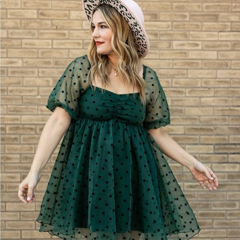 NWOT Vada Winter Everly Babydoll Puff Sleeve Blouse Polka Dot Green Black Size S